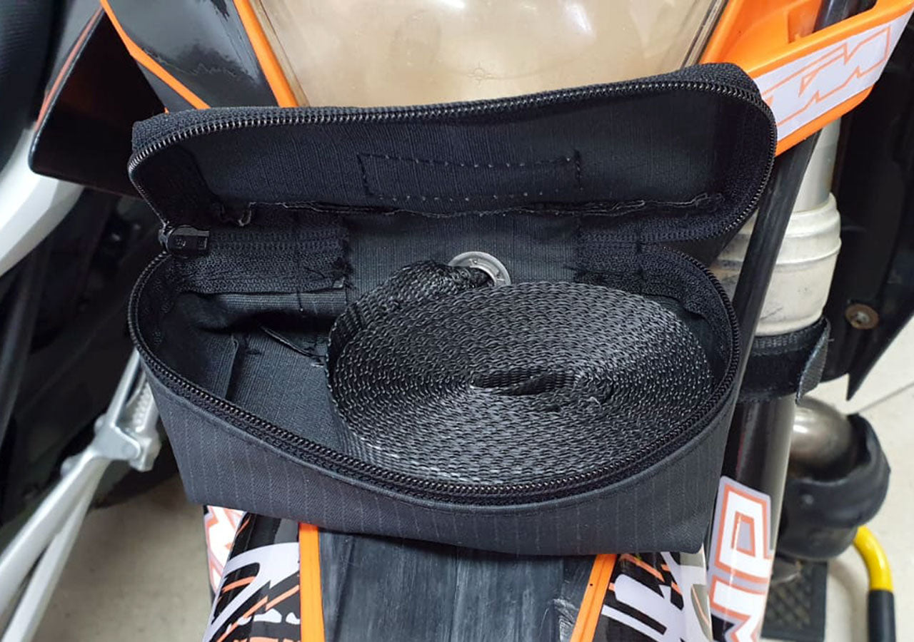 PURSE AND EMERGENCY ROPE