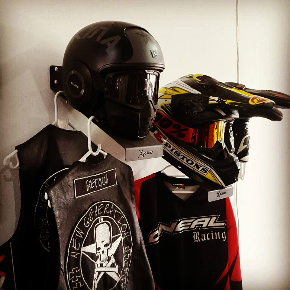 XRAMP BOOT AND HELMET SUPPORT